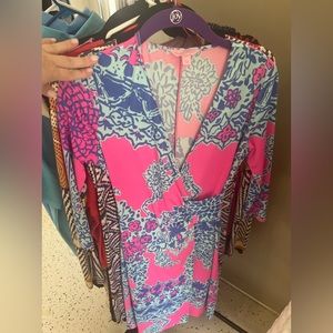 Lily Pulitzer v-neck dress. Beautiful print for summer.